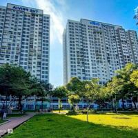 Bán gấp căn hộ ngay sau lưng bến xe miền Tây , tầng cao , view công viên .