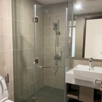Bán gấp căn hộ ngay sau lưng bến xe miền Tây , tầng cao , view công viên .