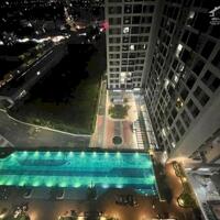Bán gấp căn hộ ngay sau lưng bến xe miền Tây , tầng cao , view công viên .