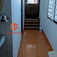 Bán nhà mặt tiền đường Cách Mạng Tháng 8 sổ hoàn công 1 trệt 4 lầu 368m2 sàn đang cho thuê 25 triệu/tháng giá 14 tỷ