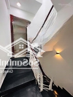 Bán Gấp Nhà Phố Mặt Tiền Hẻm 5M - Kinh Doanh Đỉnh - Chỉ 5.6 Tỷ!