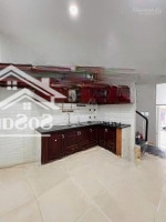 Bán Gấp Nhà Phố Mặt Tiền Hẻm 5M - Kinh Doanh Đỉnh - Chỉ 5.6 Tỷ!