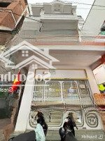 Cho Thuê Nhà Kinh Doanh 3 Tầng Mặt Tiền Đường Hùng Vương Giá Bán 65 Triệu/ Tháng