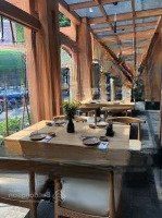 Cho Thuê Nhà Mặt Phố Linh Đàm, Diện Tích 230M2, 3 Tầng, Lô Góc