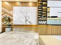 Siêu Hót ! Chính Chủ Bán Nhà Ngõ Đẹp Nhất Bát Khối -Diện Tích32M - 3 Bước Ra Oto Tránh - Mới Kính Koong