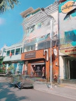 Hàng Thơm Mặt Tiền Khu Ẩm Thực Phan Xích Long, P1 Phú Nhuận. Cách Bv Hoàn Mỹ 1 Căn!