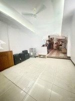 Chính Chủ Bán Nhà Phố Nguyễn Chí Thanh - Phân Lô - 65M2X5T Mặt Tiền 5M 16.5 Tỷ - Liên Hệ: 0984348460
