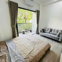 Căn hộ cho thuê ngay trung tâm quận 8, cửa sổ, bancol đón nắng view siêu đẹp