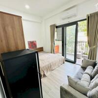 Căn hộ cho thuê ngay trung tâm quận 8, cửa sổ, bancol đón nắng view siêu đẹp