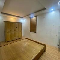 Cho thuê nhà nguyên căn ngõ 230 Phố Tân Mai 4 tầng x 55m2, 4 ngủ, 12 Triệu