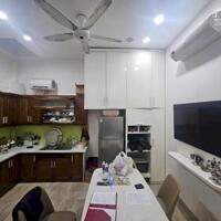 Giảm 2 tỷ Cần bán gấp nhà phân lô phố Phạm Tuấn Tài 45m2, 4T, ngõ ô tô tránh