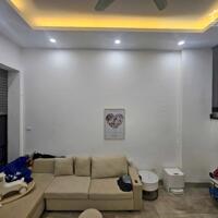 Giảm 2 tỷ Cần bán gấp nhà phân lô phố Phạm Tuấn Tài 45m2, 4T, ngõ ô tô tránh