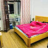 Bán nhà 44m2 phố Lạc Long Quân, 20m ra oto, Thoáng trước sau, Dân trí cao, Nhà đẹp ở luôn