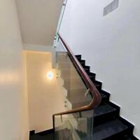Bán nhà Nguyễn Văn Trỗi - Phương liệt , DT :44m2 , Giá nhỉnh 7 tỷ ,oto gần ,hai thoáng