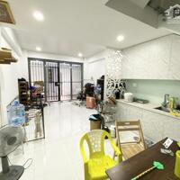 7 TỶ HƠN - HẺM XE HƠI CÁCH VÀI CĂN - ĐI BỘ RA TRƯỜNG SA QUẬN 1 - NHÀ 30M2 5 TẦNG 3PN MỚI
