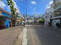 Bán Nhà Mặt Tiền Đường Đặng Văn Ngữ, 8M X 23M Vuông Vức, Xung Quanh Rất Nhiều Trường Học