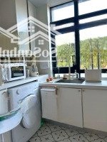 Căn Hộ Dịch Vụ Sạch Sẽ Thoáng Mát 35M2