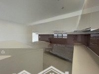 Duplex Penthouse 135M2 Giá 9,5 Triệu/Tháng. Nhà Trống Sẵn, Có Thể Ở Ngay.