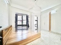 Ccmn 8 Tầng Tai Số 2/ 29 Ngõ 83 Xã Đàn Thang Máy Đủ Đồ : 3. 5 Triệu - 4 Triệu -4, 5 Triệu- 5 Triệu