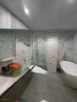 Chính Chủ Bán Nhà Phố Yên Hoà - Cầu Giấy -Diện Tích30,5M X 5T - Thiết Kế Cực Đẹp - Nhà Ở Ngay - Giá Bán 7Tỷ.