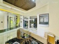 Ngộp Bank - Bán Gấp Nhà Mặt Tiền Đặng Văn Ngữ - Lê Văn Sỹ, P. 10. (Dt: 8X23M) - 4 Tầng