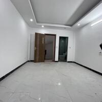 HIẾM! Giá rẻ, 5 tầng mới koong, ngõ ô tô nhỏ thông Phúc Lợi, Lô góc 30m, MT 4.5m nhỉnh 5tỷ