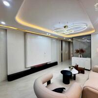 Bán nhà 4 tầng 90m2 ngang 4,25m mặt phố Hai Bà Trưng   vào