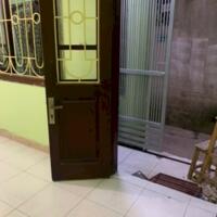 Cho thuê nhà nguyên căn Phố Tân Mai, 3 tầng x 30m2, 3 ngủ, 9 Triệu ở GĐ, nhóm nữ ngoan