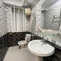 Bán nhà mới đẹp 5 tầng phố Láng Hạ, Ba Đình, Gần phố, Ngõ thông, Full nội thất chỉ 6.x tỷ