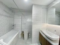 Cần Cho Thuê Căn Hộ Diện Tích Lớn 177M2 (3Pn) Saigon Royal Quận4. Liên Hệ 0949200003