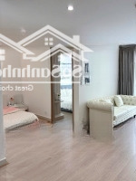Em Chính Chủ Có Căn 1N+ Tầng Đẹp View Vĩnh Cửu Đồ Mới 100% - Gia 2.4X E Bao Phí
 Liên Hệ: 0333.666.483