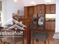 Bán Căn Biệt Thự Hồ Tây Vị Trí Kim Cương Ngay Sát Hồ, Yên Tĩnh, An Ninh Rất Tốt