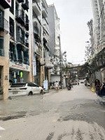 Bán Nhà Mặt Phố Tây Hồ, 105 Tỷ, 205M2, 8 Phòng Ngủ 8 Vệ Sinh Mặt Tiền 8M, Pháp Lý Đầy Đủ