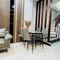 Cho thuê nhà nguyên căn Phố Hoàng Mai 6 tầng, 33m2, 3 ngủ khép kín 16 Triệu