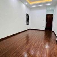 Cho thuê nhà nguyên căn Phố Hoàng Mai 6 tầng, 33m2, 3 ngủ khép kín 16 Triệu