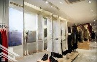 Cho Thuê Nhà Mặt Phố Bà Triệu,Diện Tích250M2 X 4 Tầng -Mặt Tiền8M. Đoạn Thời Trang Đẹp - Vỉa Hè Sân Bay