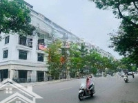 Hàng Hiếm - Lô Góc Mặt Phố Xuân La,Diện Tích112M2 Xây 5 Tầng, Đang Cho Thuê 70 Triệu/Tháng. Giá Bán 54,5 Tỷ