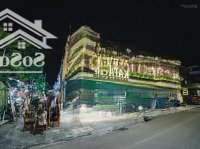 Cho Thuê Nhà Mặt Phố Nguyễn Trãi - Mặt Tiền Khủng, Có Sân Rộng Diện Tích: 315M2 Mt11M