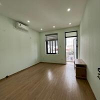 Cho thuê căn hộ Nguyễn Văn Cừ, Long Biên. 65m. Giá: 6,5 triệu/ tháng. Lh: 0984.373.362