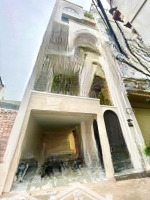 Nhà 5 Tầng Ngã Tư Canh Nam Từ Liêm Thiết Kế Riêng Biệt Kiểu Châu Âu, Ô Tô Đỗ Cửa, Giá Hơn 5 Tỷ Chút
