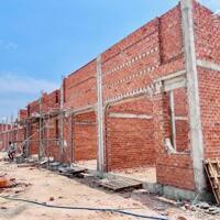 Nhà 1 trệt 1 lững 150m2 ở bàu bàng