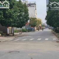 Bán nhà mặt đường , yên kiện,ngọc hồi,mặt phố, vỉa hè, 115m,5,5 ttỷ