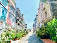 23.5 Tỷ - Sở Hữu Ngay Biệt Thự 4 Tầng - Cách Trần Não 200M -Diện Tích8X16=128M2 - Khu Compound - Nhà Đẹp
