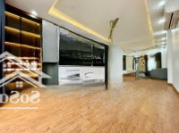 Toà Nhà Văn Phòng 6 Tầng Thông Sàn, Thang Máy, View Vườn Hoa, Quận Ủy, Vỉa Hè Rộng, Giá Nhỉnh 17 Tỷ