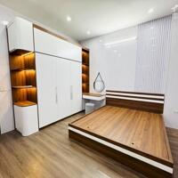 NHÀ MỚI PHỐ KHƯƠNG TRUNG – THIẾT KẾ ĐẸP – RỘNG CẢ DIỆN TÍCH LẪN MẶT TIỀN – CÁCH Ô TÔ 5M – GẦN NGÃ TƯ SỞ, TIỆN ÍCH ĐỦ ĐẦY!