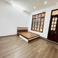 NHÀ MỚI PHỐ KHƯƠNG TRUNG – THIẾT KẾ ĐẸP – RỘNG CẢ DIỆN TÍCH LẪN MẶT TIỀN – CÁCH Ô TÔ 5M – GẦN NGÃ TƯ SỞ, TIỆN ÍCH ĐỦ ĐẦY!