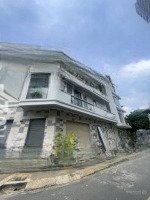 Cho Thuê Nhà Căn Góc Ngay 2 Mặt Tiền 5X20M 4 Tầng Đường 34