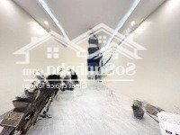 Trung Tâm Quận Đống Đa Giáp Ranh Cầu Giấy Nhà Mới 6 Tầng Thang Máy, Ô Tô Vào Nhà.