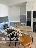 Cho Thuê Căn Hộ Saigon Airport , 2 Phòng Ngủ 2 Vệ Sinh,95M2 ,Full Nội Thất ,Có Slot Ôto, Giá Bán 17.5 Triệu /Tháng
