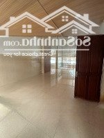 Cho Thuê Văn Phòng 1 Trệt 1 Lửng , Dt: 7X20M Tại Phố Đi Bộ Royal Vạn Phúc City